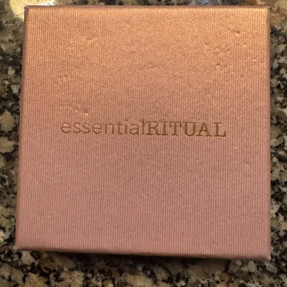 Essential Ritual Pink Opal Bracelet - Picture 3 of 3